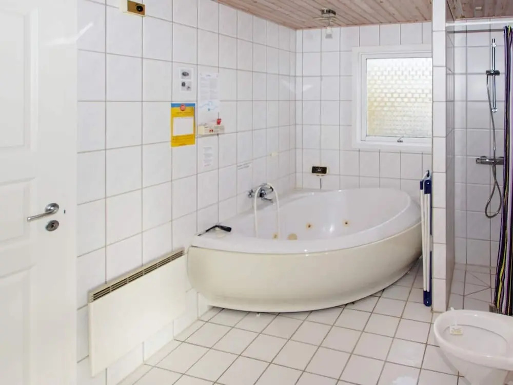 Enticing Holiday Home in Hemmet near Sea
