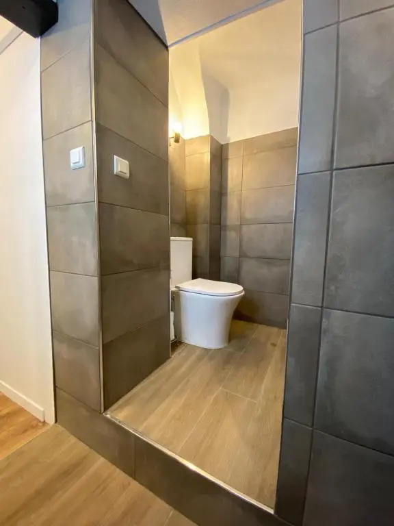Magnifique studio hyper centre plage et commerce (capacité 4 personnes)
