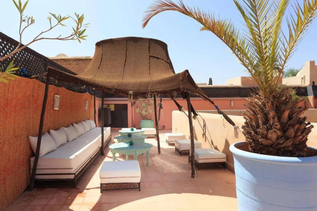 Riad Julia