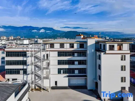 Yunman Hotel