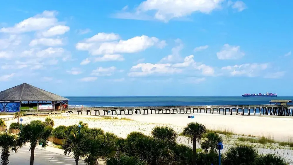 Pelican Landing 302 by Tybee Vacation Rentals