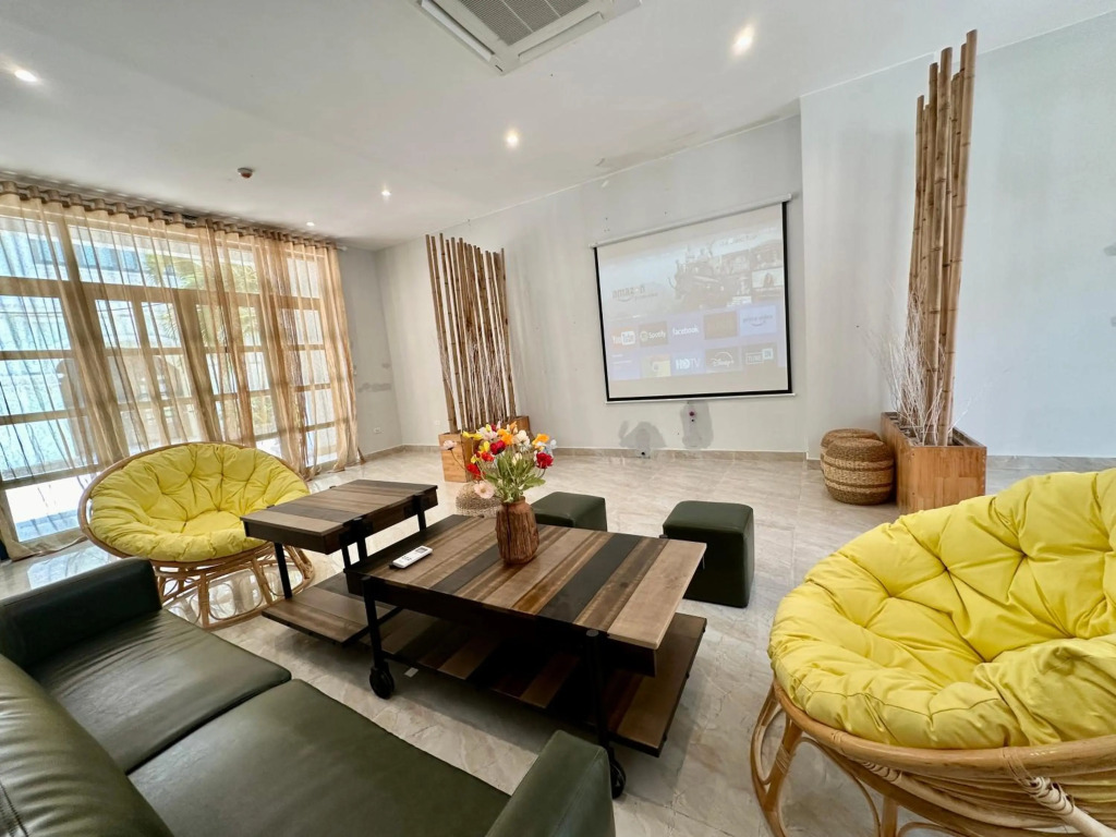 9BR West coast Phu Quoc townhouse by beach and shared swimming pools