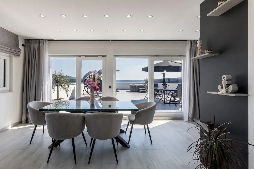 Scenic Kastel Luksic Apartments