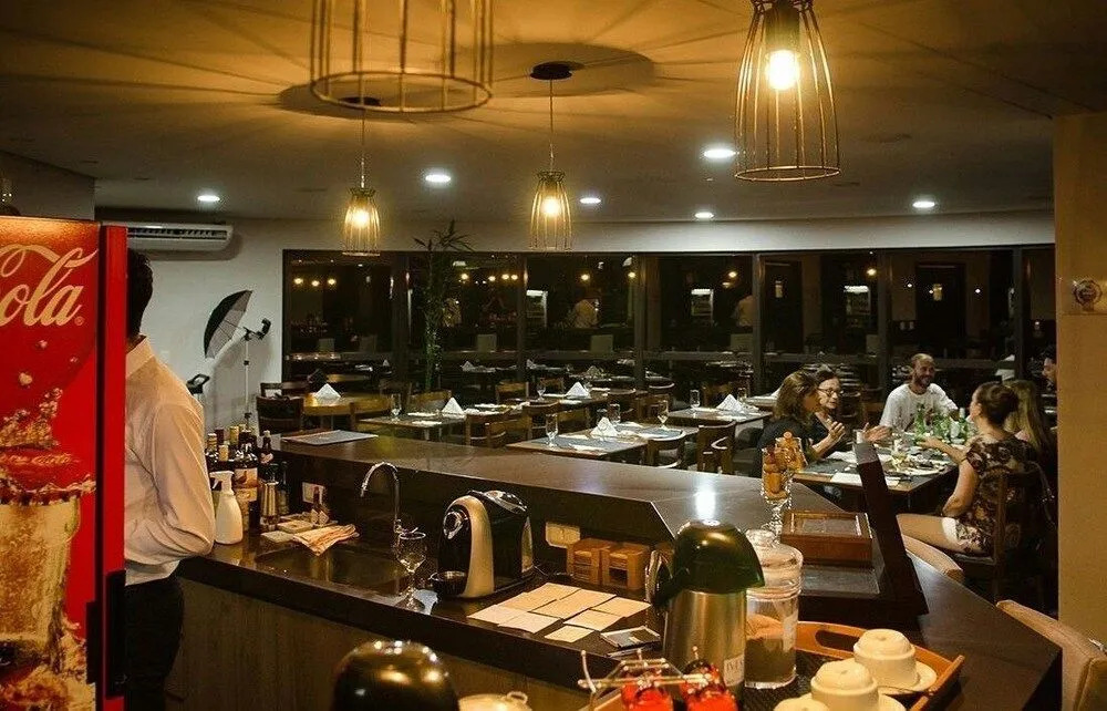 Ives Hotel