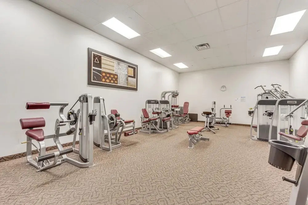 In Golf Course Community: Palm Desert Escape!
