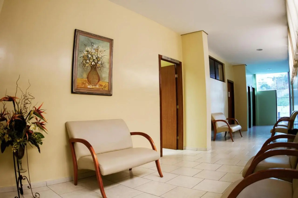 Vinds Plaza Hotel