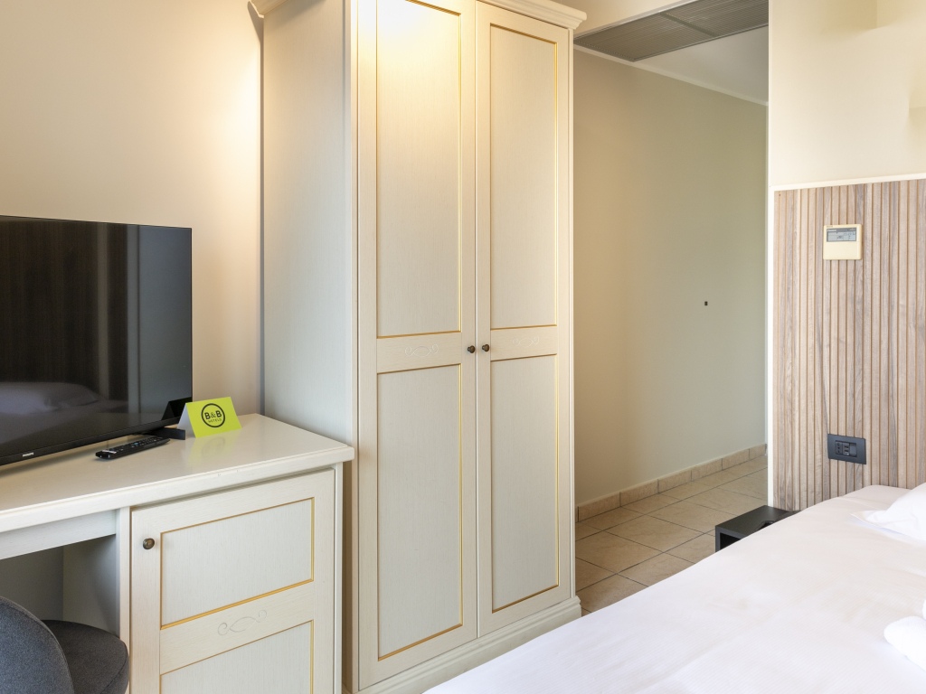 B&B HOTEL Pomezia Cortese