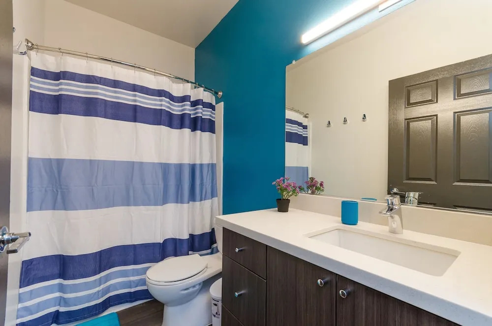Studio City Universal Apartments