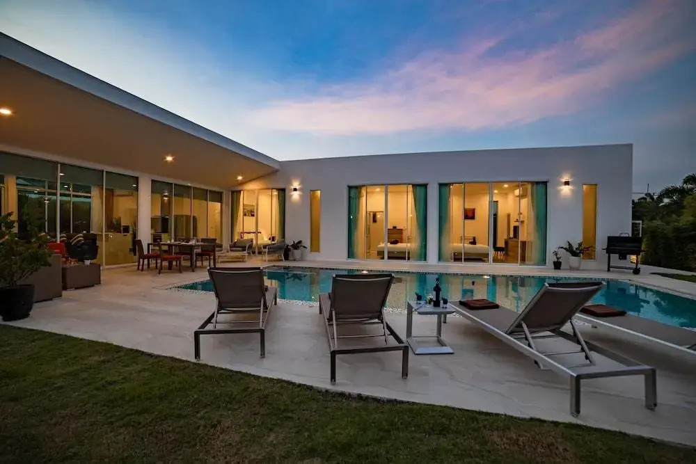 Modern 4 Bedroom Pool Villa KH-A5