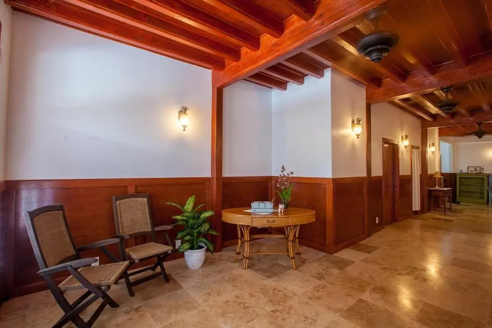 Honomu Inn