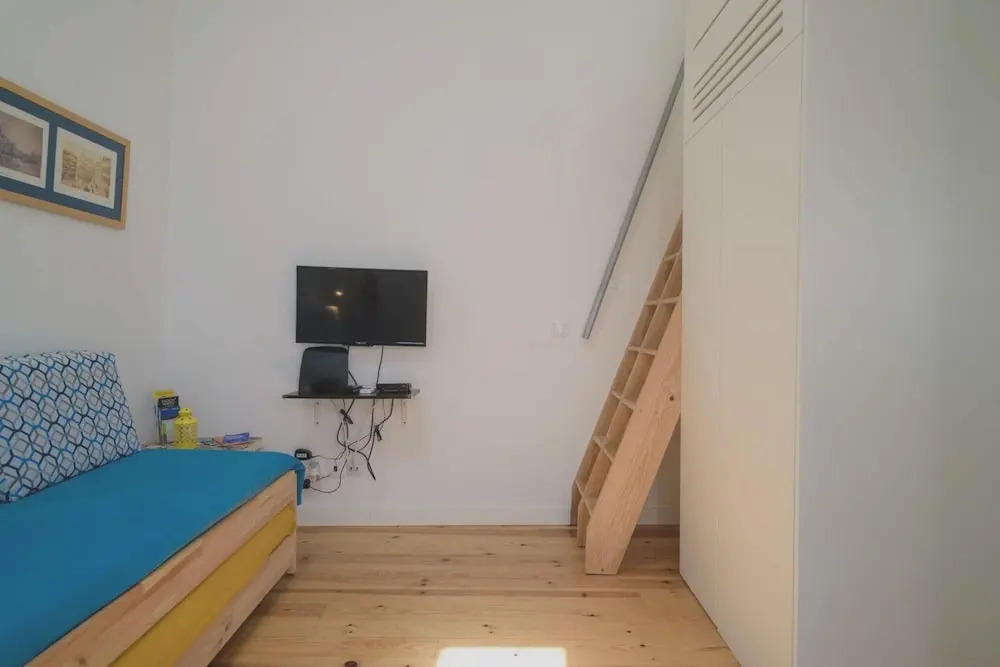Studio in Vila Nova de Gaia, with Wonderful City View, Terrace And Wifi