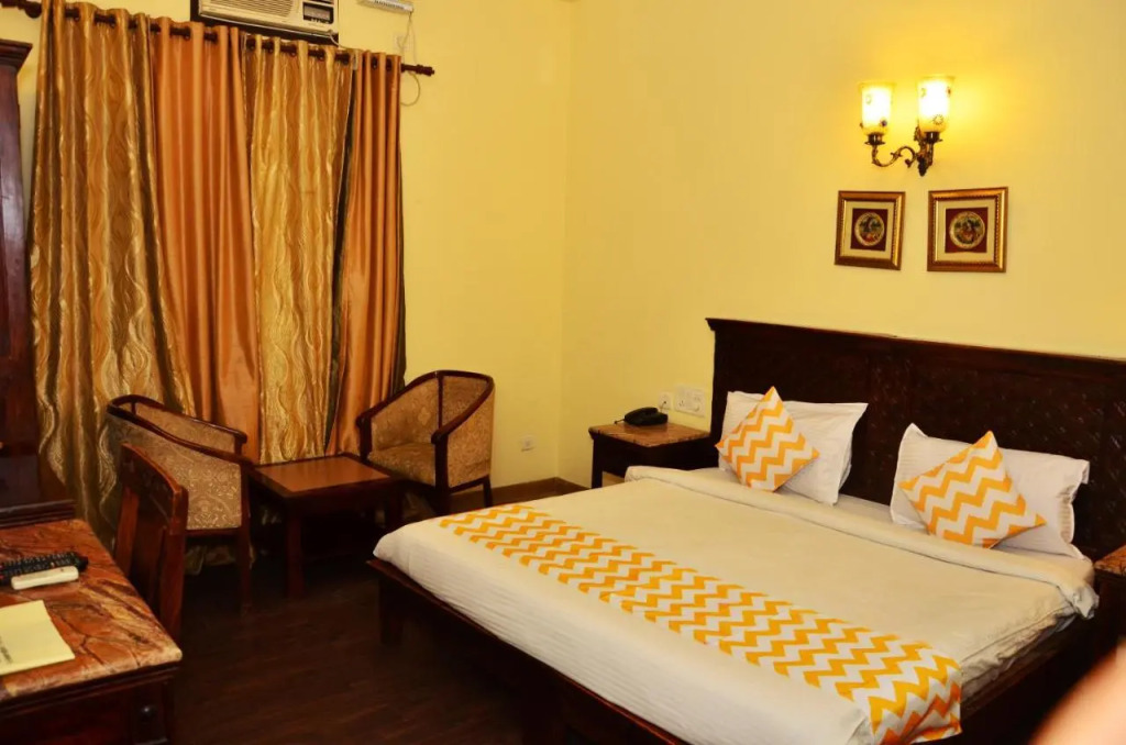 Hotel Rajputana Haveli - Near Jal Mahal - Jaipur