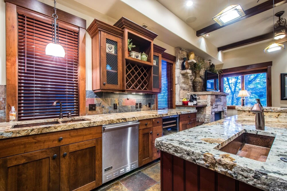 Slopeside 4 bedroom Townhome by All Seasons Resort Lodging