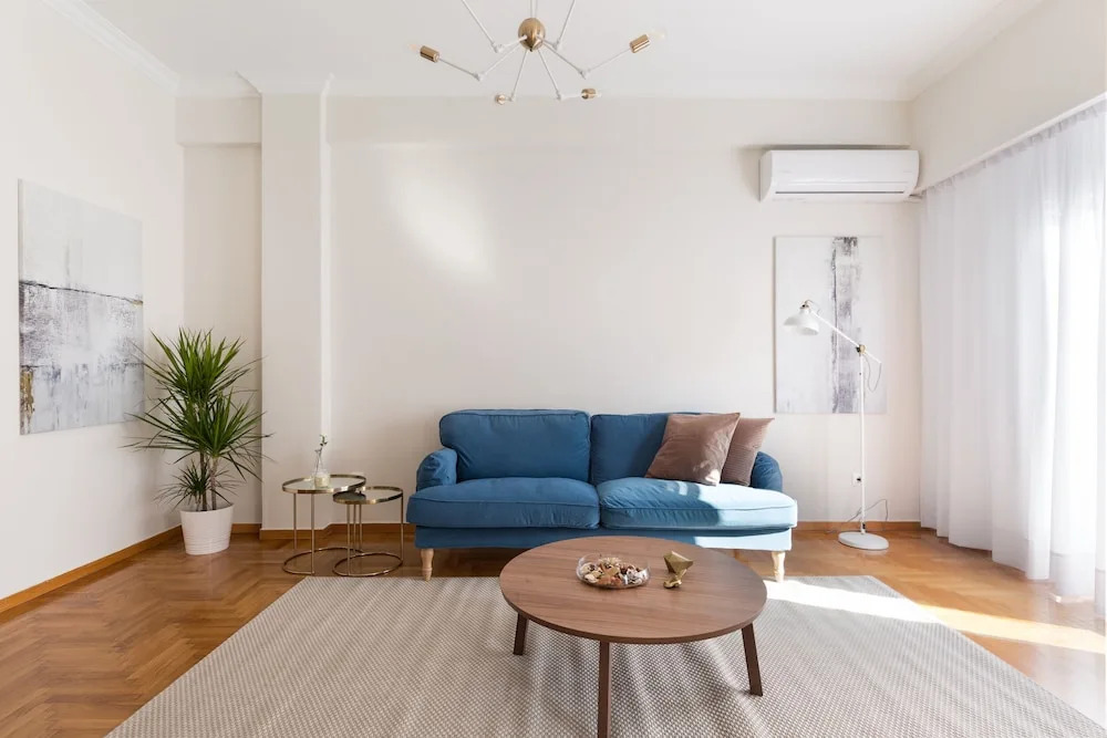 UPSTREET Chic Flat in the Heart of Athens