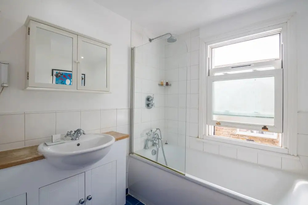 Sensational Wandsworth Home by King George's Park