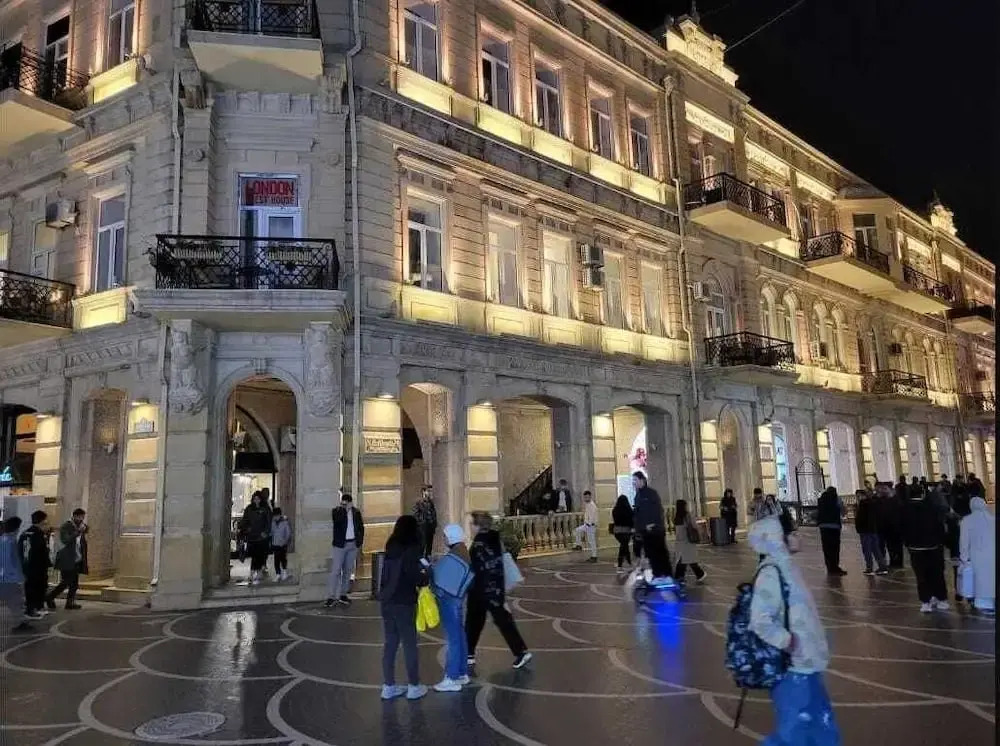 L10D10 Hotel Baku