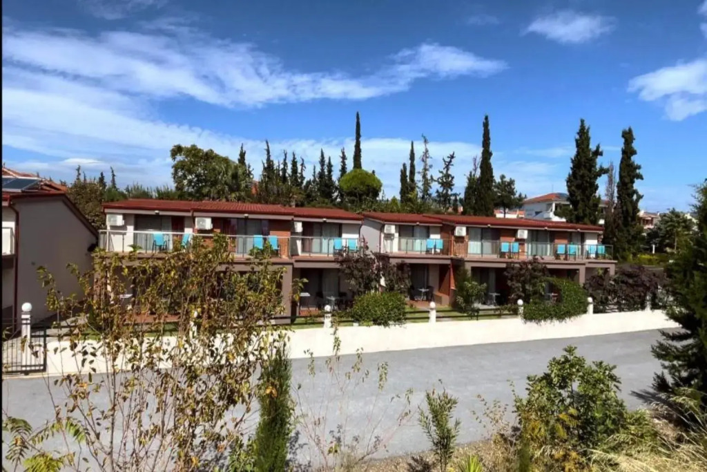 Village Mare Residences
