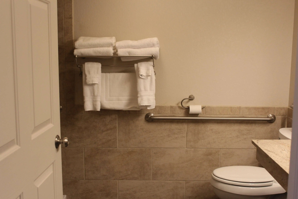 Best Western Plus Concord Inn