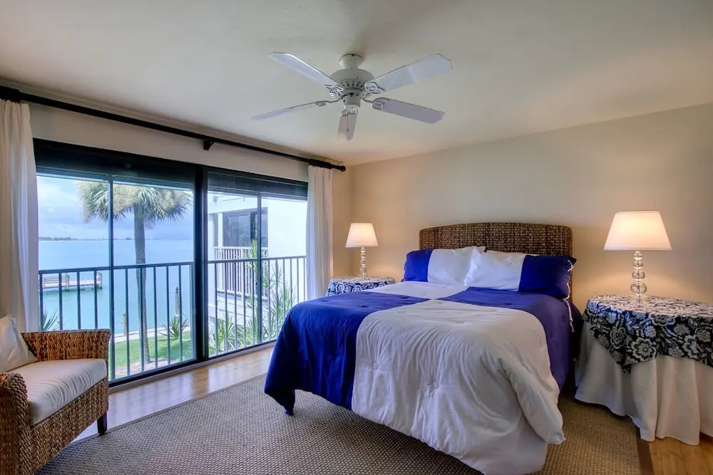 Mariner Point 232
