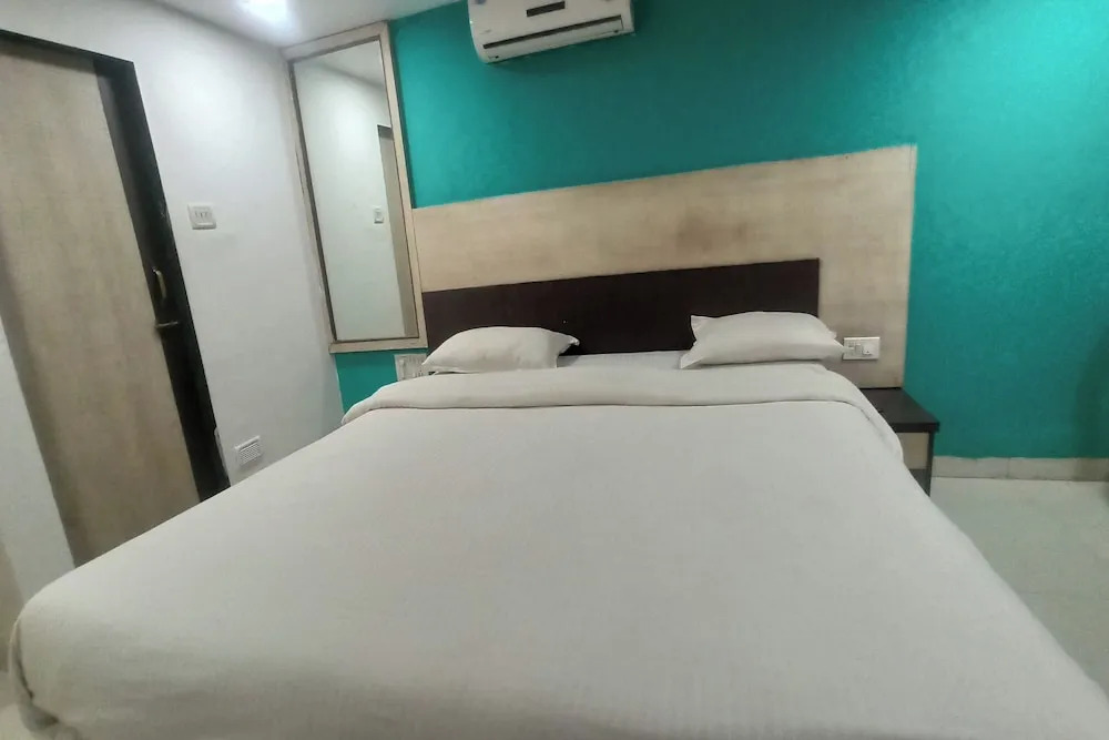 Hotel Blue Heaven