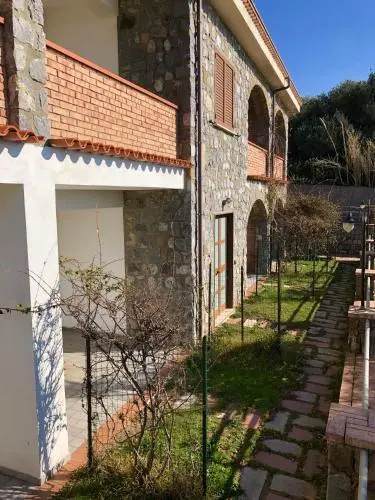Residence Le Palme - Appartamenti sul mare - Spiaggia tra Palinuro e Caprioli