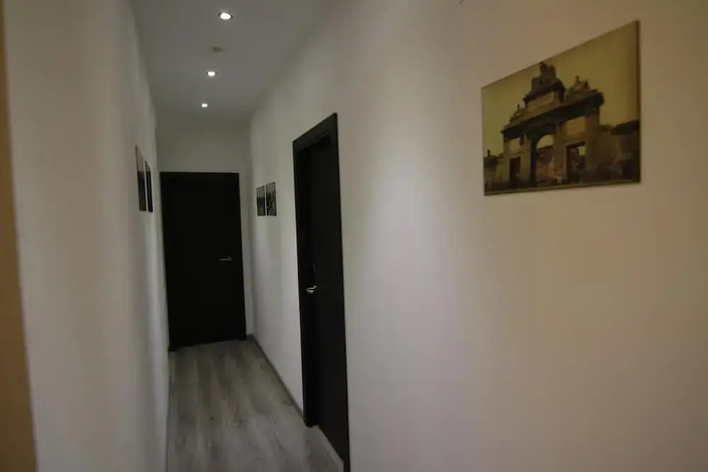 Hostal MH Fuencarral