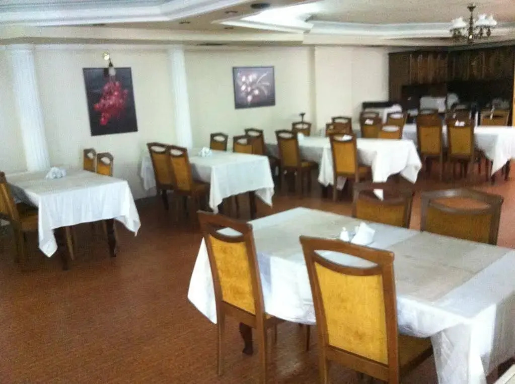 Oz Cakir Hotel
