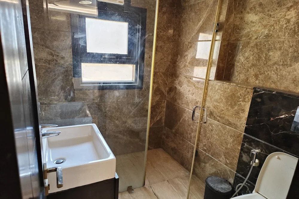 Greenleaf Apartment And Suites, Greater Kailash 1