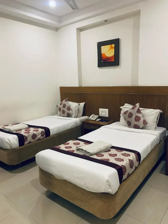 FabHotel Suncity