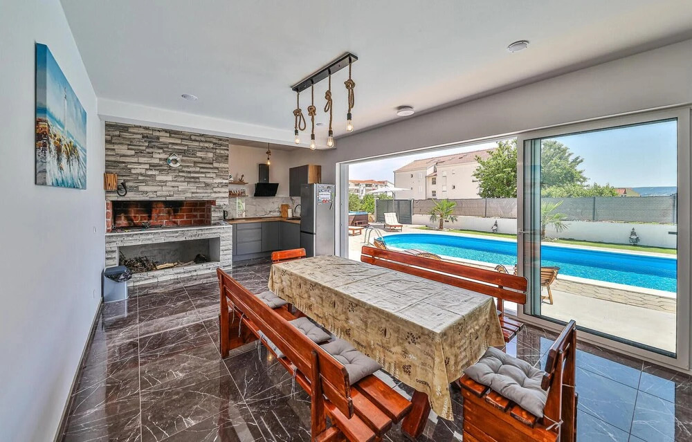 Nice Home in Kastel Stafilic With Wifi and 3 Bedrooms