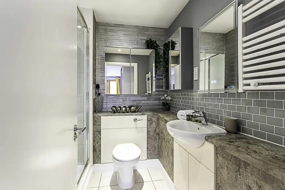 Modern 2-bed Flat, Bethnal Green