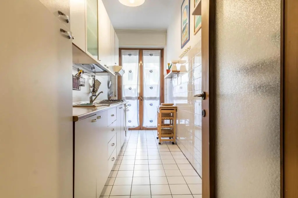 ALTIDO Quiet Apt for 4 with Terrace near train station