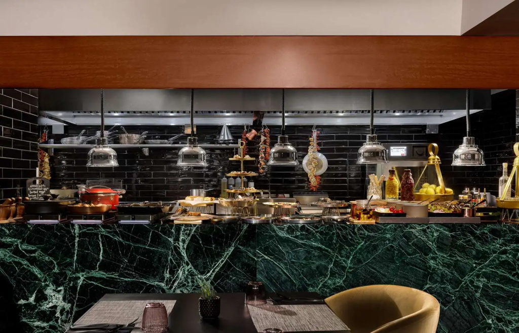 Отель Anise Aluma Athens, Tapestry Collection by Hilton