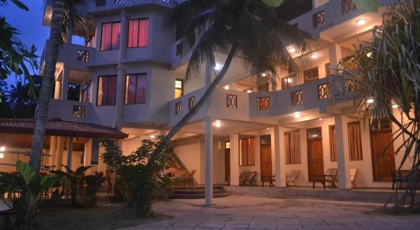 Surf Lanka Hotel