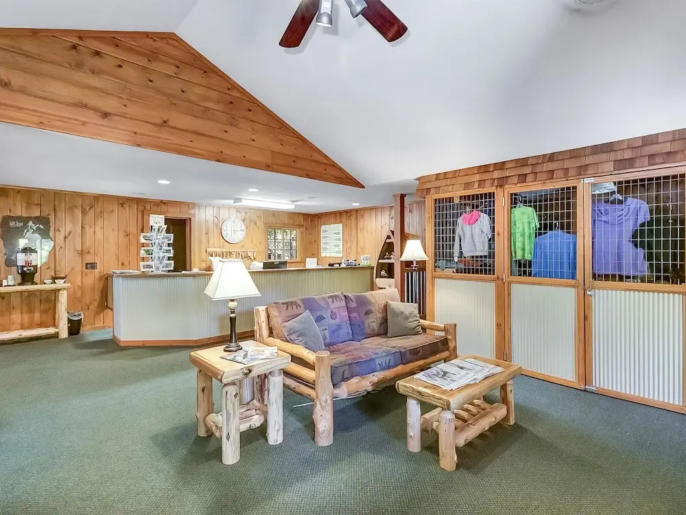 Lost Lake Lodge