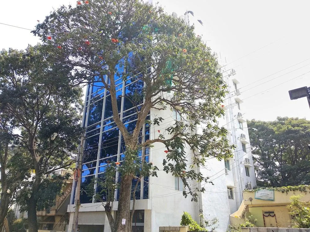 OYO 10521 GCK Suites