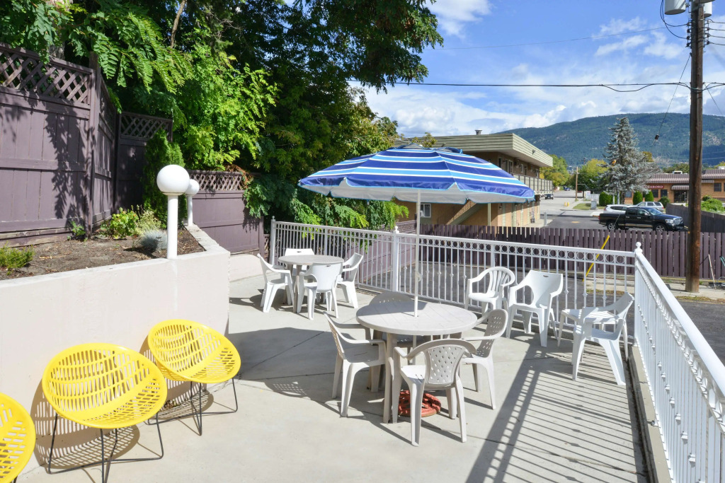 Canadas Best Value Inn & Suites-Vernon