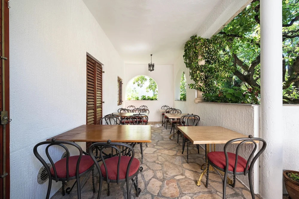 Hotel Dubrava