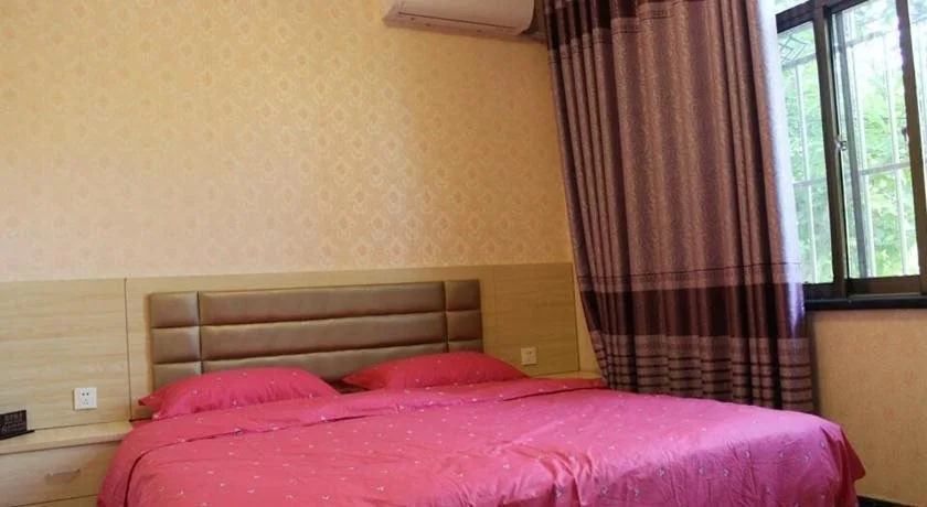 Dunhuang Nongfu Hostel