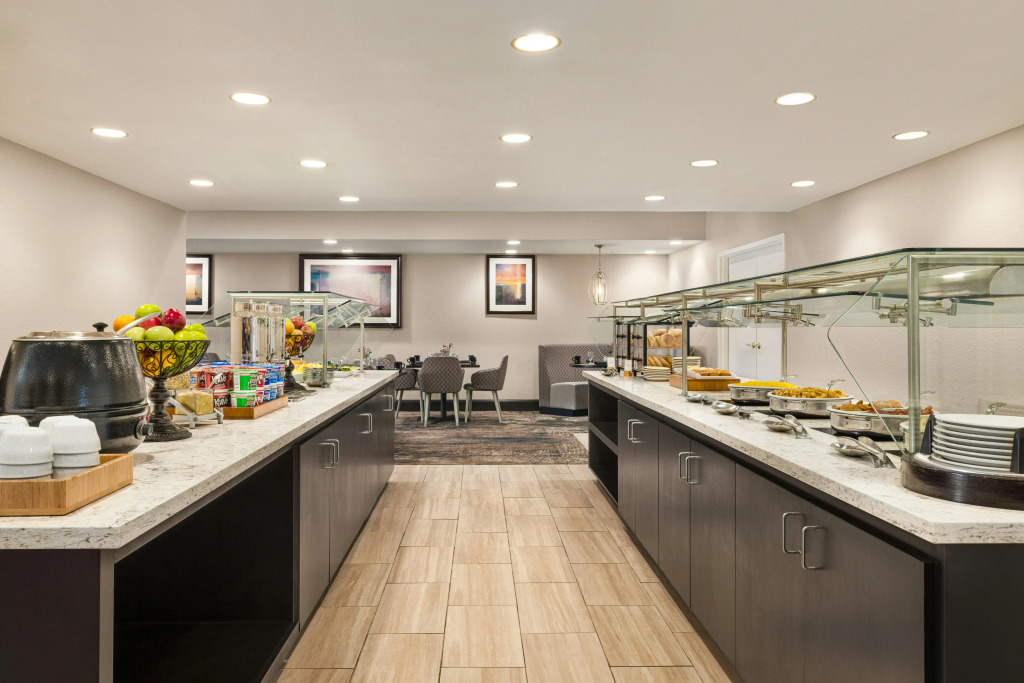 DoubleTree by Hilton New Orleans Airport