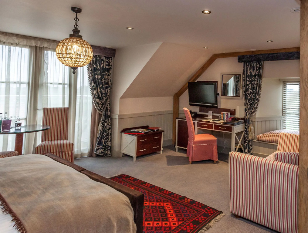 The Farmhouse Hotel and Restaurant