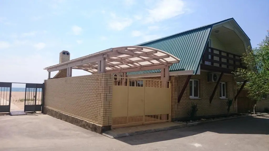Bugazskaya Kosa Guest House