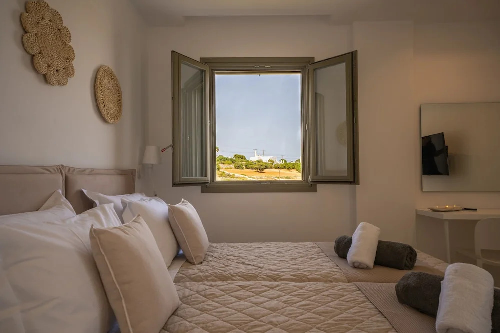 Ultimate Luxury Paradise Villa In Paros