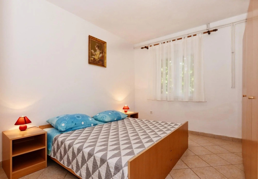 Apartments Snjeza