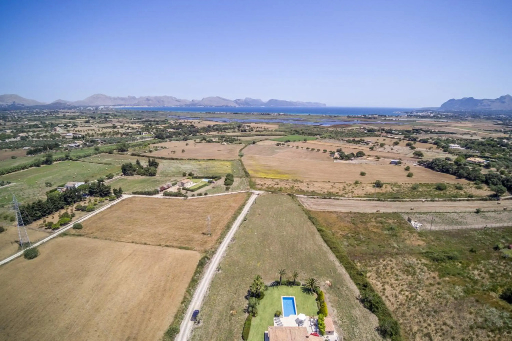Villa Guillona by Sealand Villas