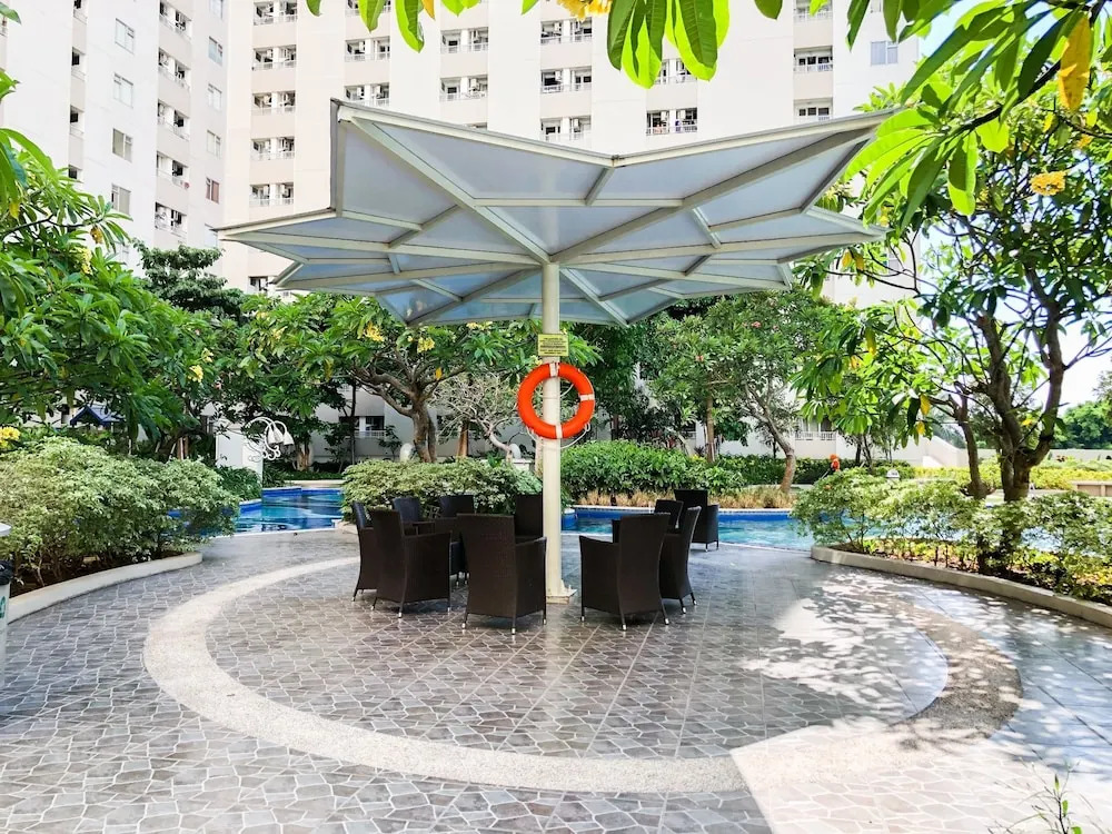 Elegant 2BR Apartment near to East Coast Center at Educity Pakuwon