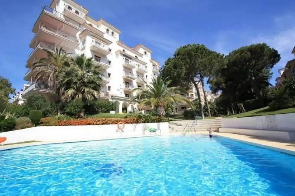 Beachfront Urb. Luxury Apartment 1