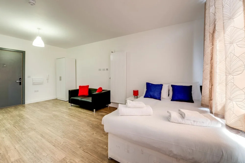 Stylish And Sleek Studio In Liverpool