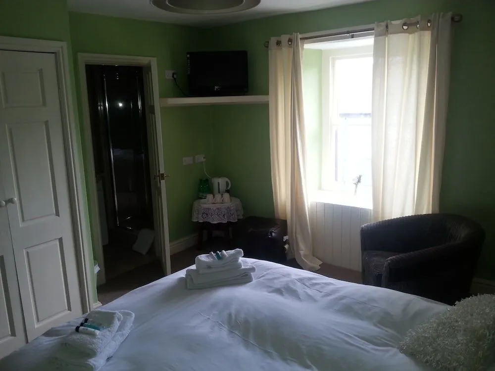 Red Lion Hotel