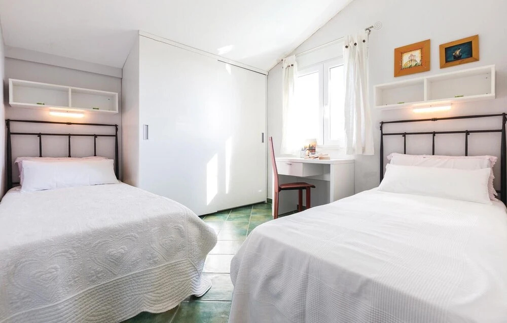 Amazing Home in Zadar With Wifi and 2 Bedrooms
